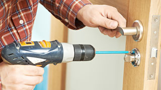 Automotive Locksmith at 98043, Washington